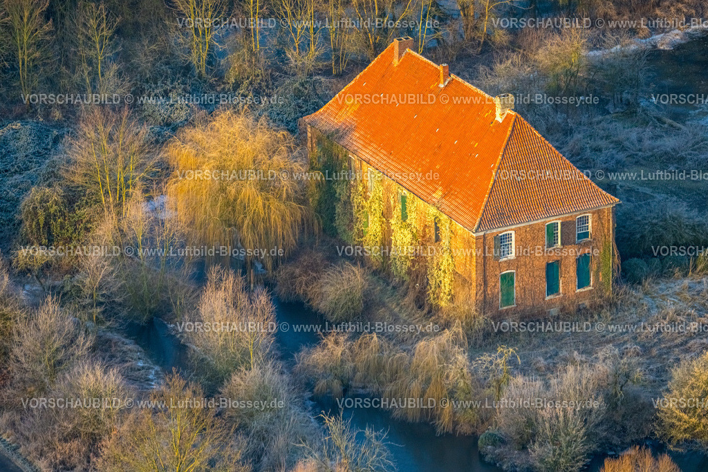 Hamm250200193Uentrop | Luftbild, Haus Hohenover, historische Sehenswürdigkeit mit Pflanzenbewuchs an der Hauswand und roten Dachziegeln, Schloss und Rittergut am Fluss Ahse Feuchtgebiet zwischen Norddinker und Süddinker, Uentrop, Hamm, Ruhrgebiet, Nordrhein-Westfalen, Deutschland