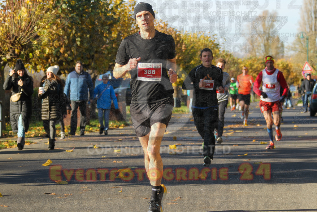 241201_1142_EV4_1406 | Sportfotografie im Rhein-Sieg Kreis, Köln, Bonn, NRW, Rheinland Pfalz, Hessen, etc. Unser Tätigkeitsfeld umfasst den Laufsport vom Volkslauf über den Marathon, Duathlon, Triathon bis zum Ultralauf wie Kölnpfad Ultra oder Schindertrail.