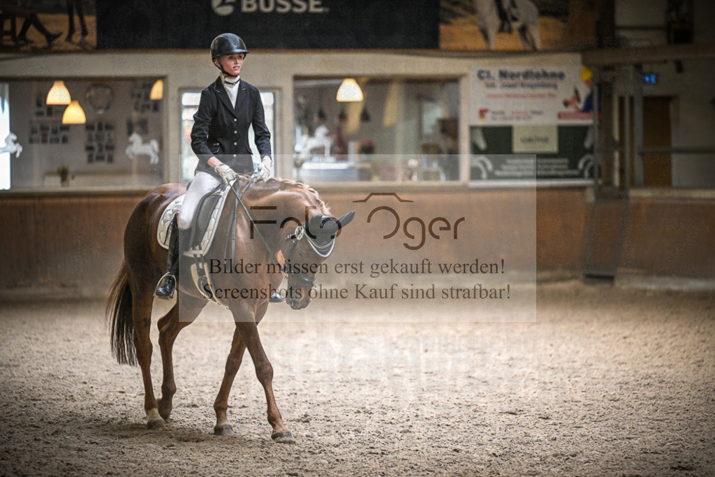 DOS_0809 | Entdecke hochwertige Reitturnierfotos von Foto Oger. Professionell, emotional und authentisch – jetzt Lieblingsmomente im Shop bestellen.Deutschlandweite Turnierfotografie. - Realisiert mit Pictrs.com