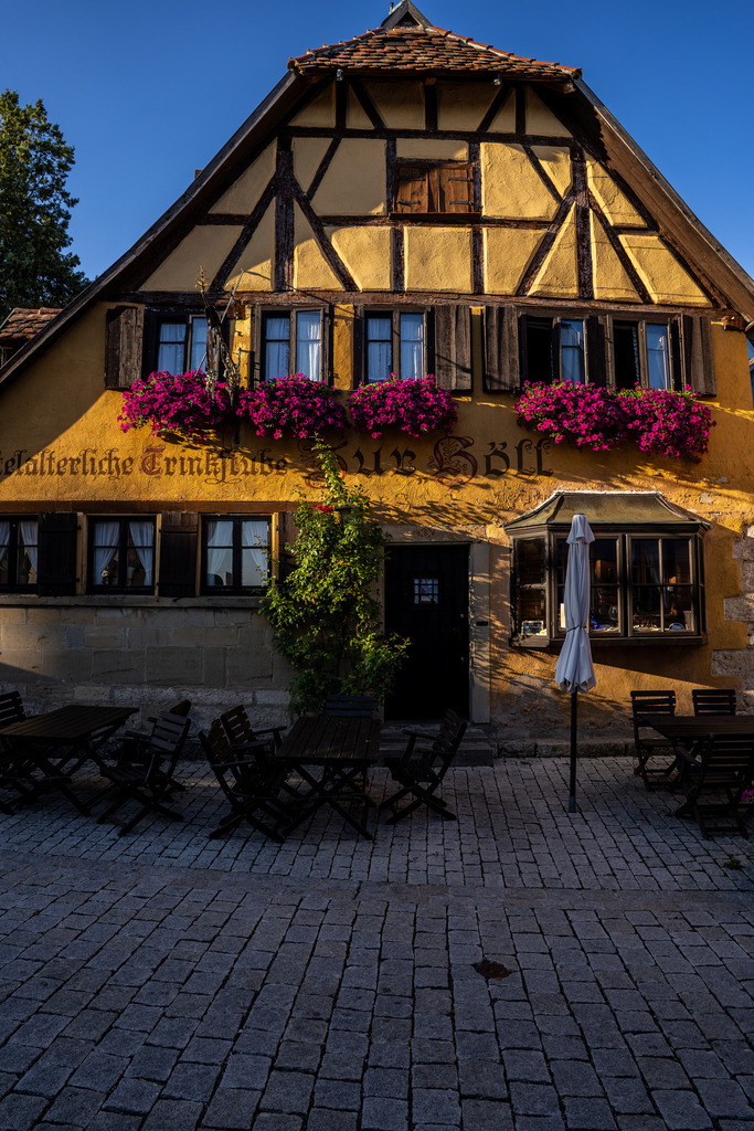DSC01158 | Rothenburg ob der Tauber. Nur hier gibt es Exklusive und passend zur Jahreszeit Ihr Wandbild, T-Shirt, Tasse und alles was das Rothenburg Herz begehrt. - Realisiert mit Pictrs.com
