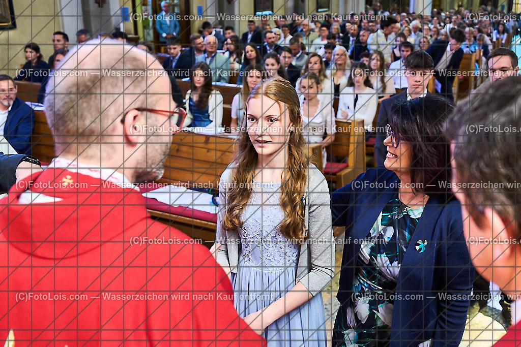 ALP1131_PfarrFirmung Wieselburg_Firmvorgang | (C)FotoLois.com, Alois Spandl, Firmung in der Pfarrkirche Wieselburg mit Generalvikar Dr. Christoph Weiss, Dechant Pfarrer Daniel Kostrzycki und Monignore Franz Dammerer, Sa 15. Juni 2024.