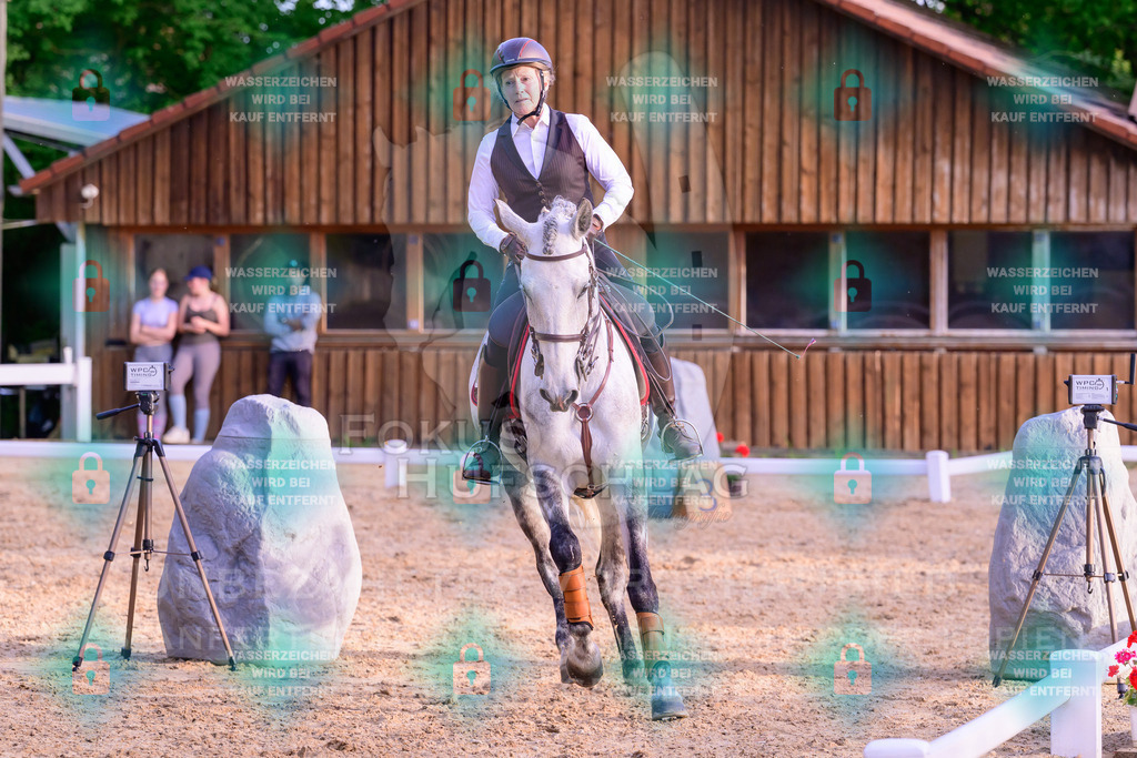 02052026-Giesenbach-03-Speedtrail-1144 | Fokus Hufschlag Fotografie - Realisiert mit Pictrs.com