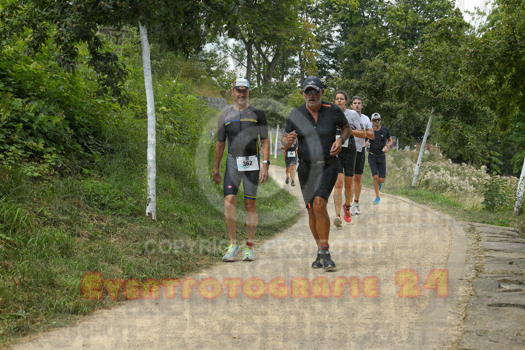 250824_1345_EX1_3527 | Sportfotografie im Rhein-Sieg Kreis, Köln, Bonn, NRW, Rheinland Pfalz, Hessen, etc. Unser Tätigkeitsfeld umfasst den Laufsport vom Volkslauf über den Marathon, Duathlon, Triathon bis zum Ultralauf wie Kölnpfad Ultra oder Schindertrail.