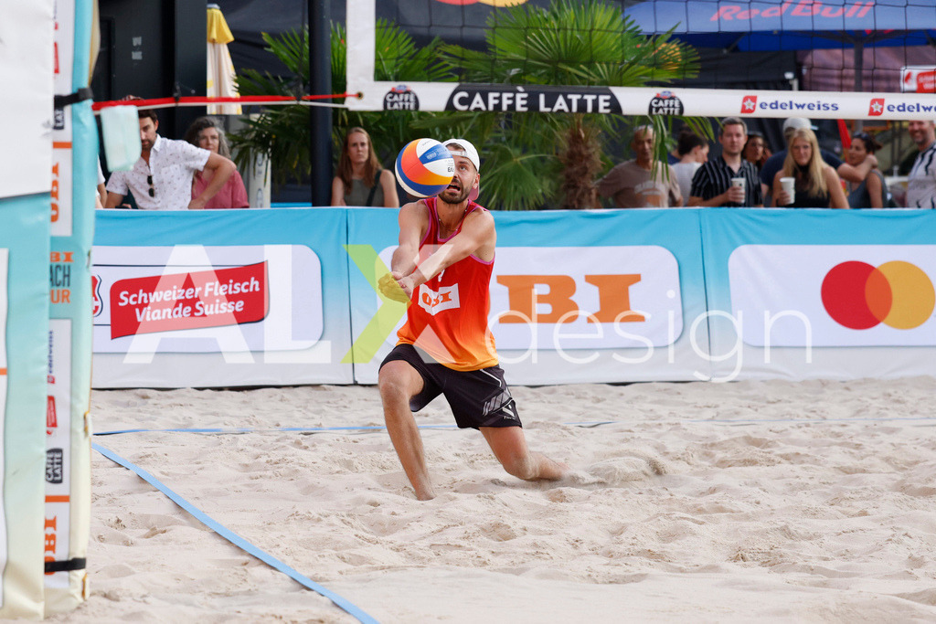 Obi BeachTour 2026 - Basel | BASEL, SWITZERLAND - JULY 18: TINKO SCHNEGG (SUI) during the Obi BeachTour 2026 match between MASSEREY / SCHNEGG (SUI) and BREER / KÄLIN (SUI) at Barfüsserplatz on July 18, 2026 in Basel, Switzerland. - Realisiert mit Pictrs.com