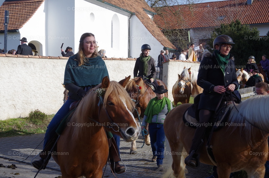 IMGP1536 | fotografiert von Axel PollmannLeonhardi Wallfahrt Benediktbeuern und Murnau, Fronleichnam, Fasching, Landschaft im Loisachtal und Benediktbeuern  - Realisiert mit Pictrs.com