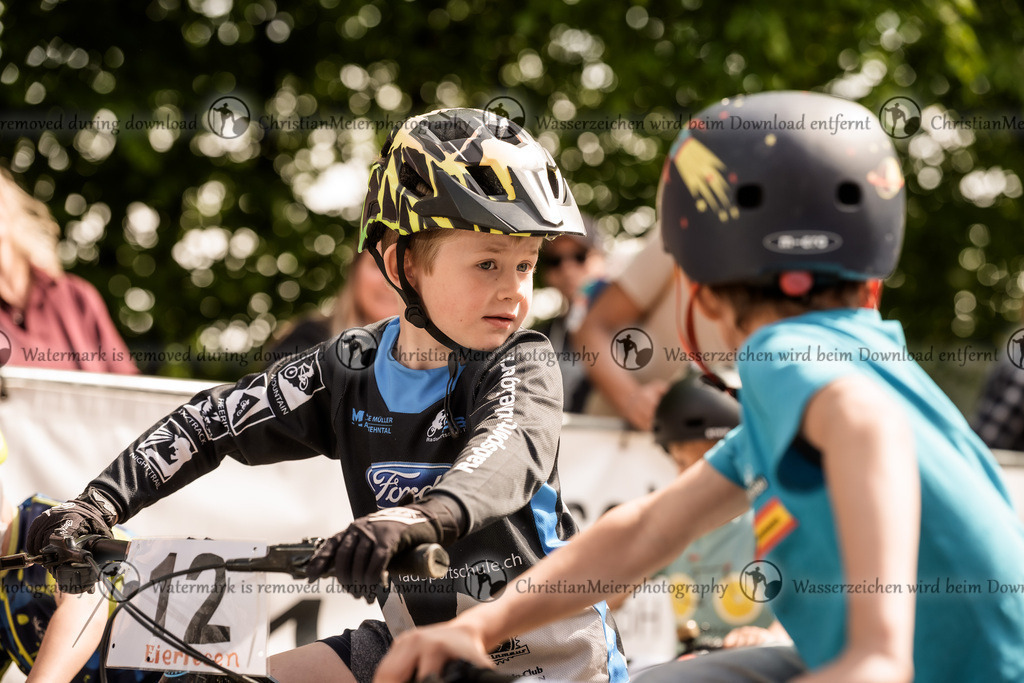 Eierlesen 2026 | Sie wurden bei einem Event oder Sportanlass fotografiert? Hier finden sie ihre Bilder! - Realisiert mit Pictrs.com