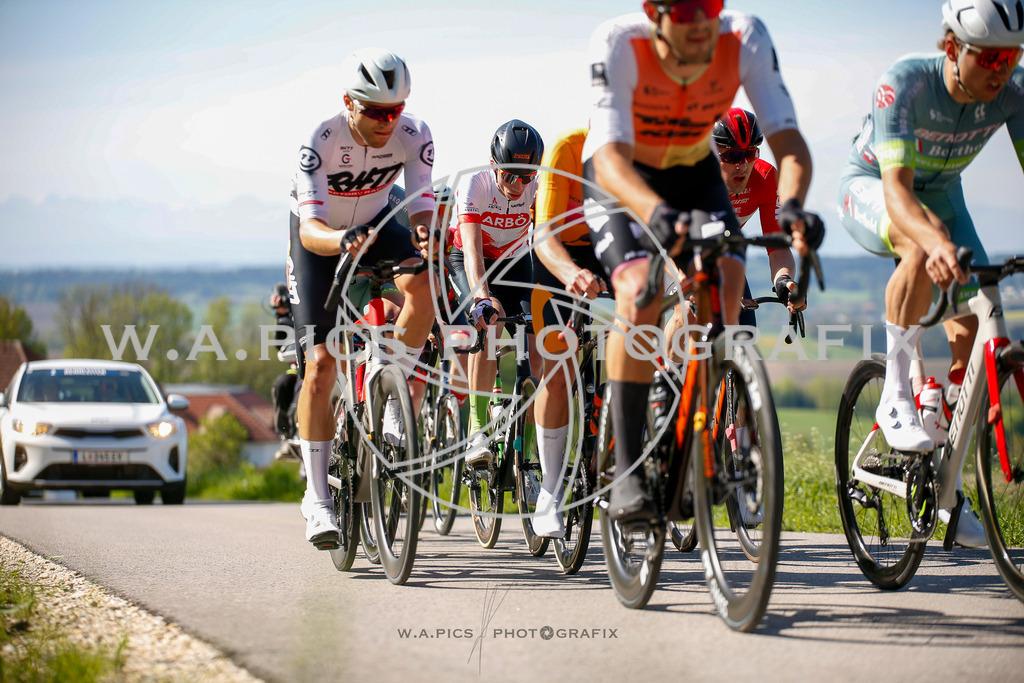 ..... | WELS, AUSTRIA, 27.April 24, 63 RAIFFEISEN KIRSCHBLÜTENRENNEN, Image shows: Photo: WAPICS / Andreas Willdoner