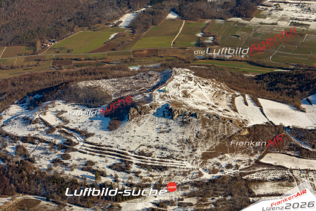 Die Luftbildaufnahme Walberla - Kirchehrenbach wurde 2019 mittels Flugzeug (keine Drohne) erstellt. Perfekte Schärfe und Druck- Ergebnisse- Garantiert!
