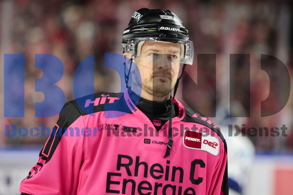 SES_KOLISE20251012-70 | bond - Realisiert mit Pictrs.com