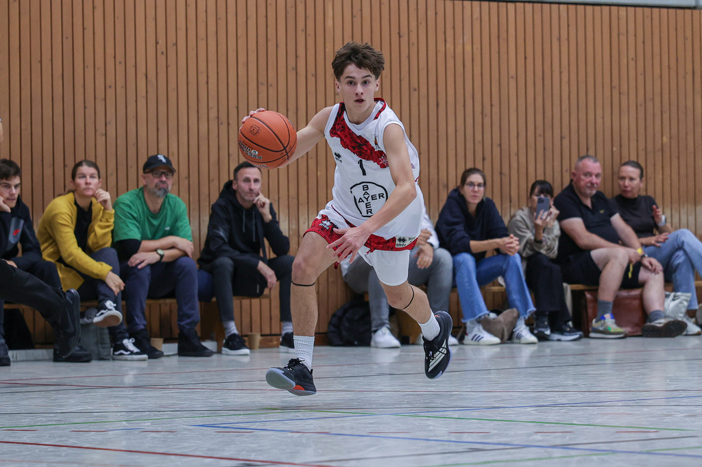 JBBL BAYER GIANTS vs Young Lions Wuppertal-72 | Fotos von Basketballspielen aus dem Raum NRW fotografiert von Gero Mueller-Laschet und Daniel Schaefer - Realisiert mit Pictrs.com