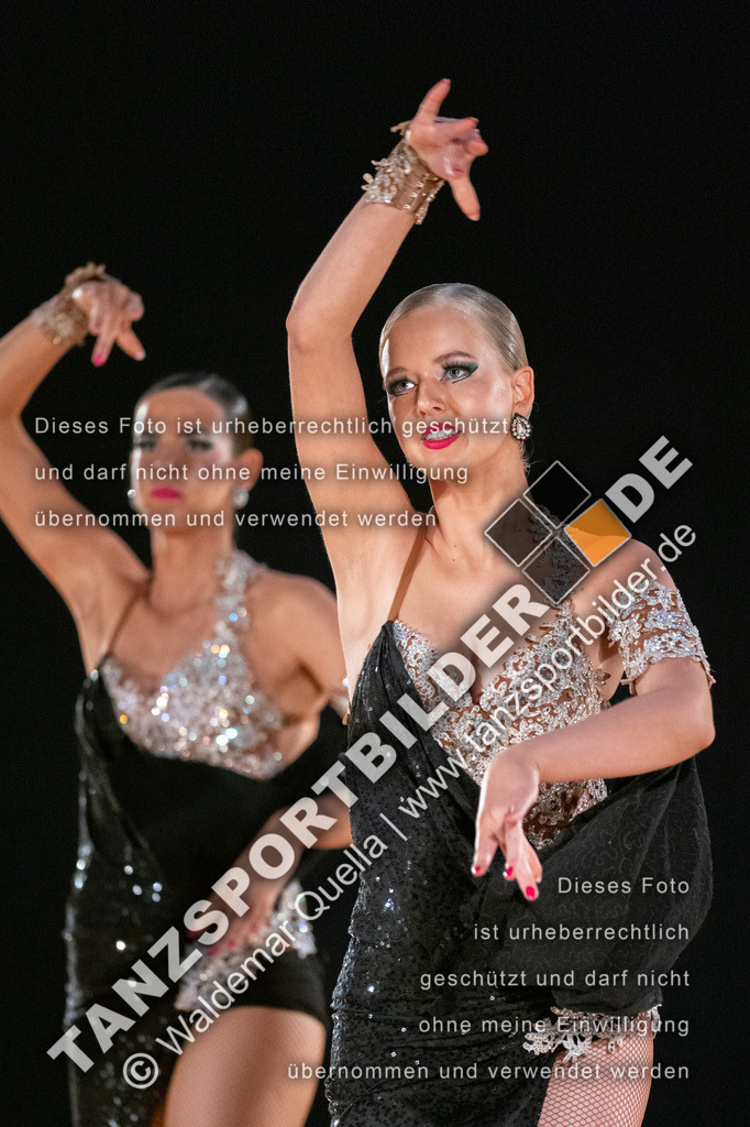 20250504-00333 | Hier finden Sie Tanz Bilder vom Latein und Standard Formationen tanzen. Sportbilder vom Tanzsport. Schöne Fotos und von Weltmeisterschaft, Europameisterschaft, Bundesliga, Regionalliga, Oberliga und Landesliga sowie von GOC Stuttgart, DanceComp, WM Bremen
