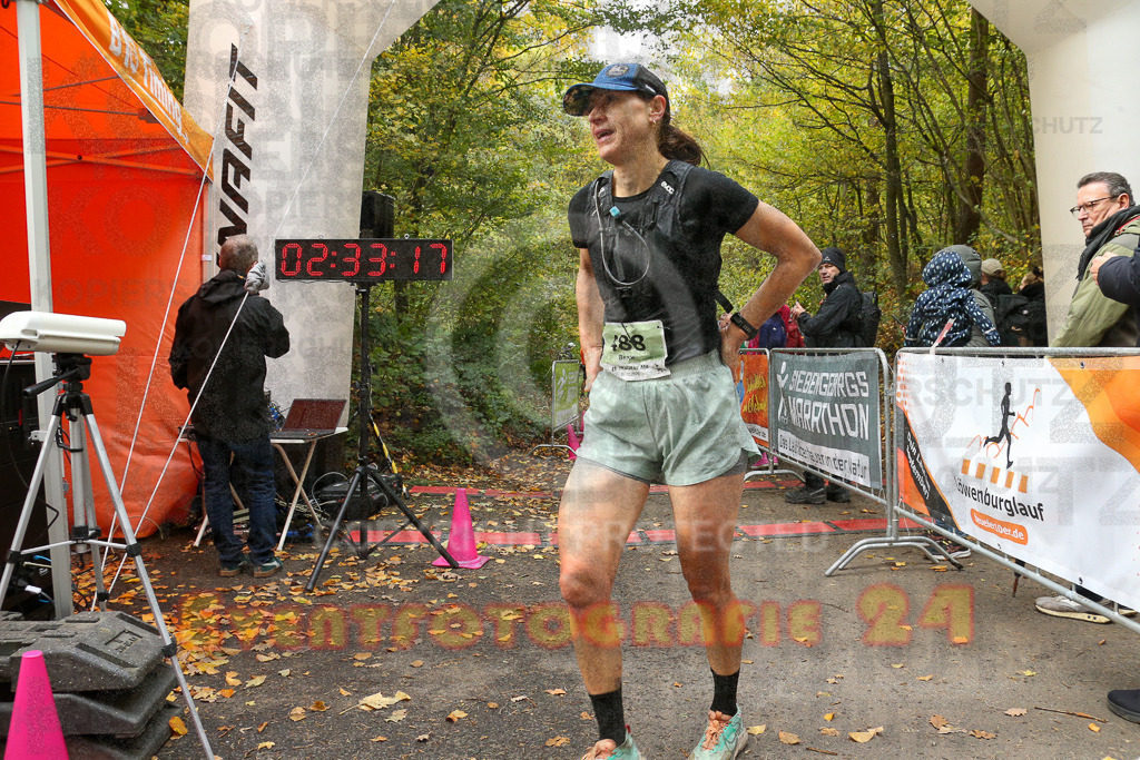251026_1234_EX1_0739 | Sportfotografie im Rhein-Sieg Kreis, Köln, Bonn, NRW, Rheinland Pfalz, Hessen, etc. Unser Tätigkeitsfeld umfasst den Laufsport vom Volkslauf über den Marathon, Duathlon, Triathon bis zum Ultralauf wie Kölnpfad Ultra oder Schindertrail.