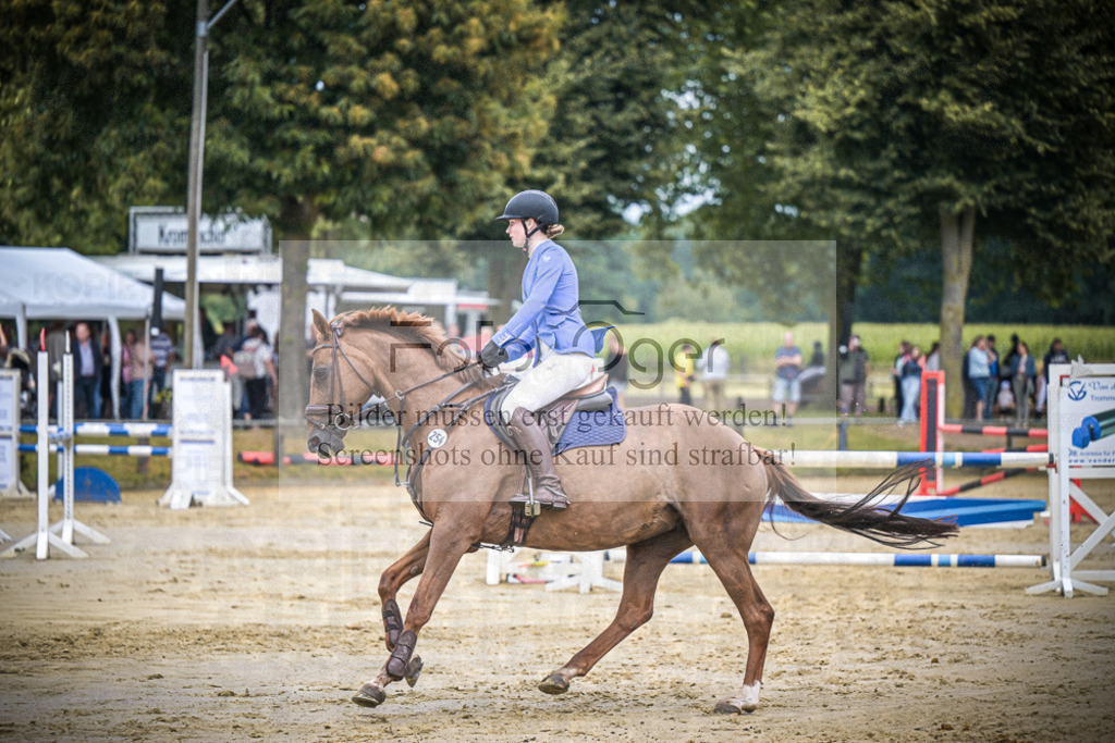 DOS_2088 | Entdecke hochwertige Reitturnierfotos von Foto Oger. Professionell, emotional und authentisch – jetzt Lieblingsmomente im Shop bestellen.Deutschlandweite Turnierfotografie. - Realisiert mit Pictrs.com