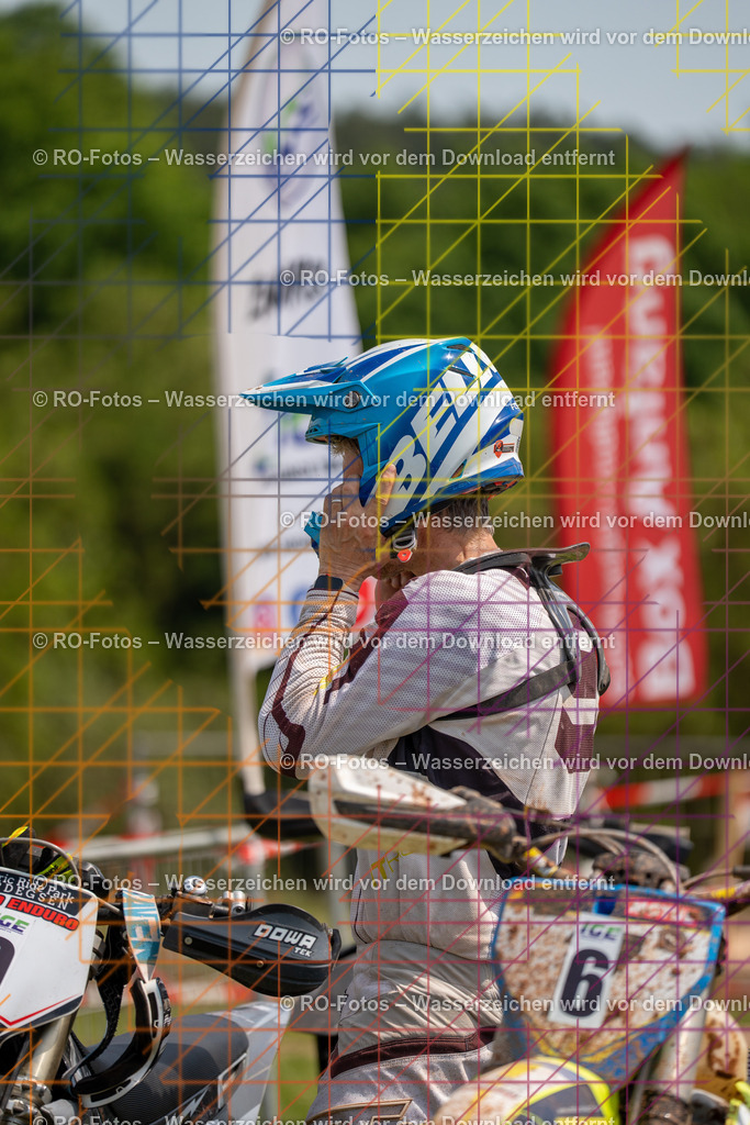 Wolfshausen 5 Lauf -19 | Sportfotografie von RO-Fotos: Motorsport, Motocross, Enduro, Laufveranstaltungen und Triathlon. Professionelle Fotos von Sportlern und Events. - Realisiert mit Pictrs.com