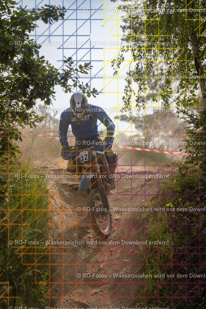 Niederwürzbach 4 Lauf-422 | Sportfotografie von RO-Fotos: Motorsport, Motocross, Enduro, Laufveranstaltungen und Triathlon. Professionelle Fotos von Sportlern und Events. - Realisiert mit Pictrs.com