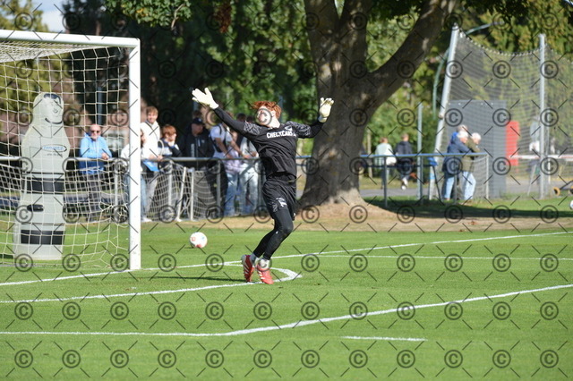 RGE_5983 | Hertha BSC, 2.Bundesliga, Herren, Saison 2025/26, Training, Torwart Konstantin Heide ( Hertha BSC ),   Fotograf:  Ralf Gebhardt - Realisiert mit Pictrs.com