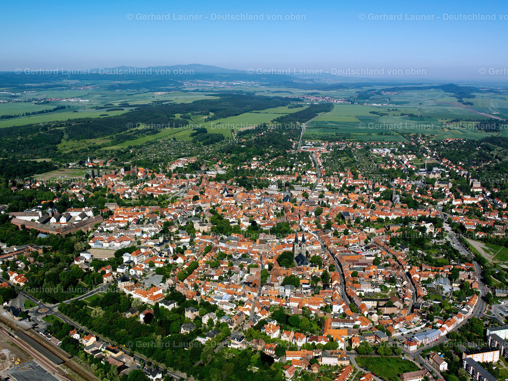 2602500 | Online-Shop für Luftbilder aus Deutschland. Seit über 45 Jahren baut Gerhard Launer das Luftbildarchiv mit unterschiedlichsten Themen stetig weiter aus.