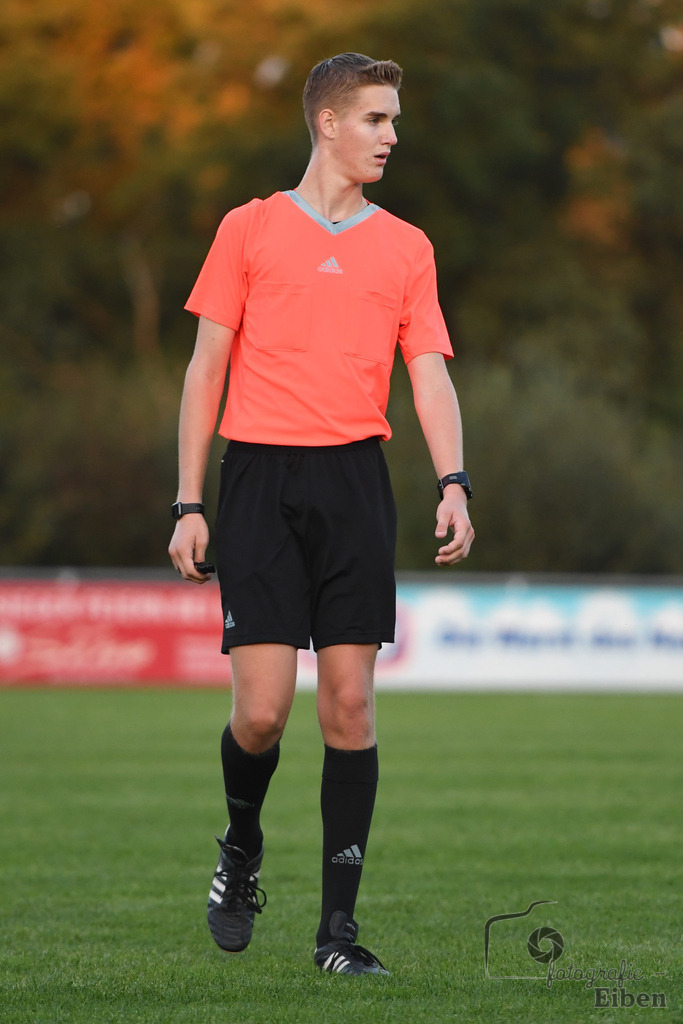 FC Rastede-VFL Oldenburg | A-Jugend Bezirkspokal; FC Rastede (blau)-VFL Oldenburg (grün) am 16.08.2023 in Rastede (Sportanlage Köttersweg), Deutschland, Photo: Philip Eiben 2023 - Realisiert mit Pictrs.com