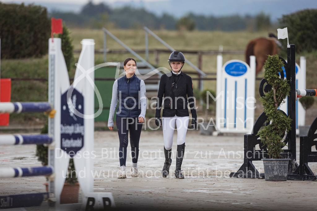 240630_LüPfSpTa_2PhM1-Spr-101 | Deine schönsten Turniermomente als professionelle Fotos! Entdecke hochwertige Pferdesport-Fotografie im Online-Shop. Jetzt Fotos finden & bestellen!