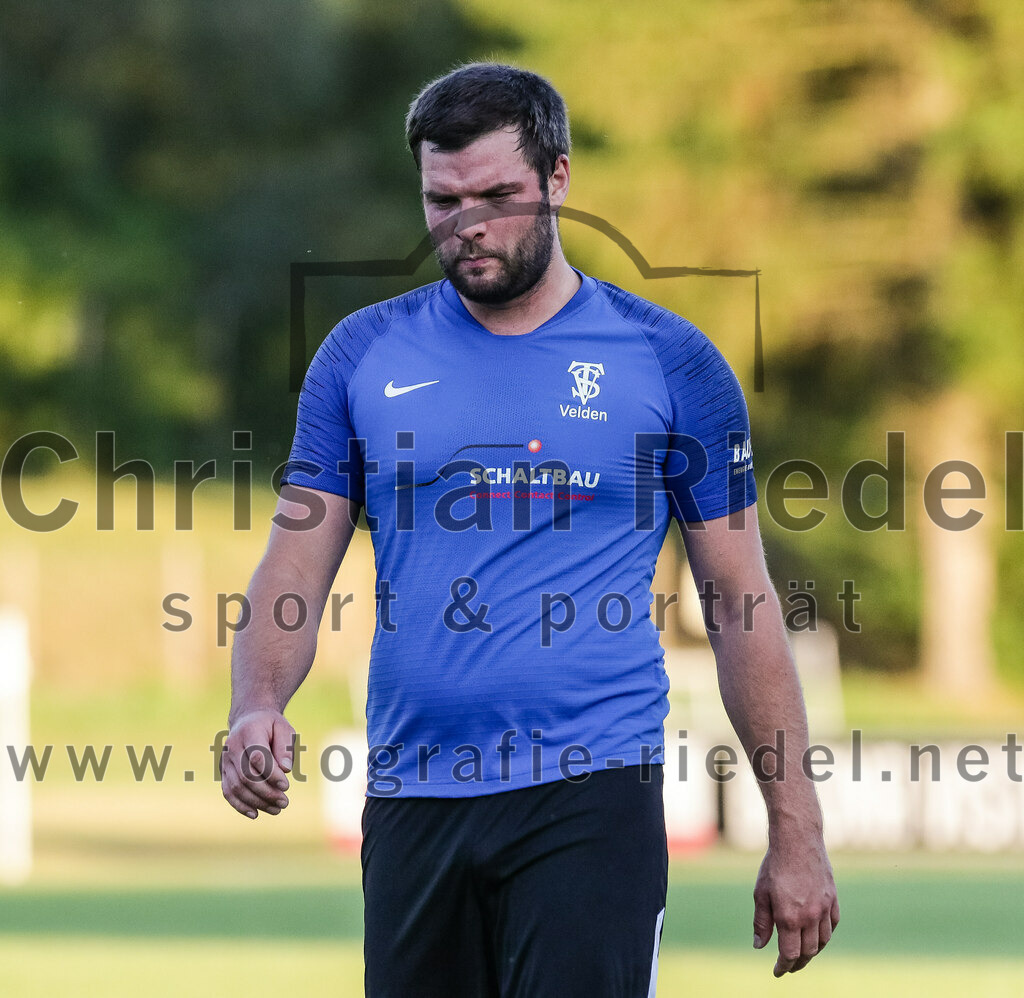 2023-07-14_125_FC_Langengeisling_gegen_FC_Velden-Eberspoint | Erding, Deutschland, 14.07.2023:
Fußball, Bezirksliga Oberbayern Ost 2023 / 2024, Testspiel, FC Langengeisling gegen FC Velden-Eberspoint, Endergebnis: 5:0

Foto: Christian Riedel / fotografie-riedel.net