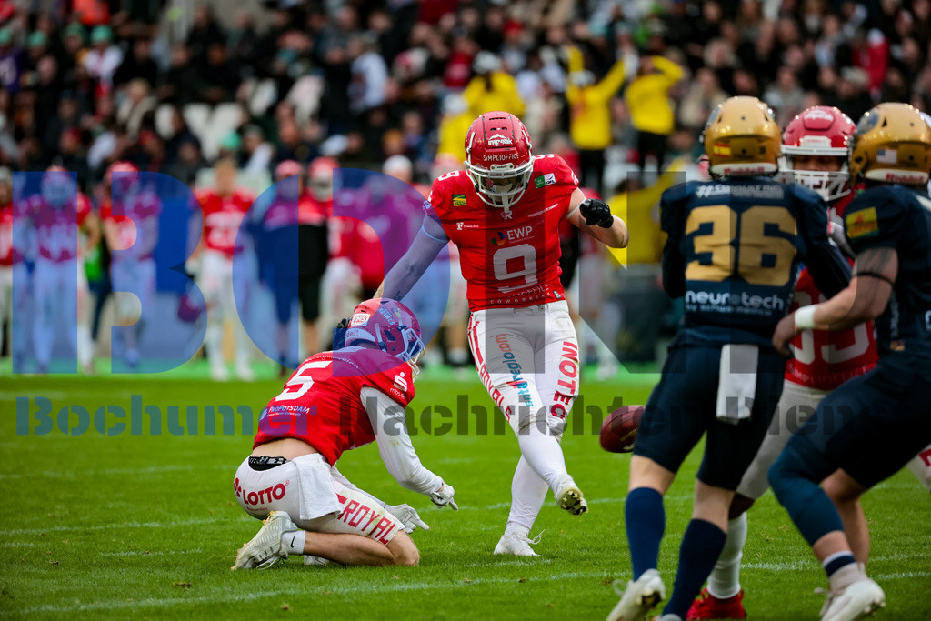 SES_POTDRE20241012-25 | bond - Realisiert mit Pictrs.com