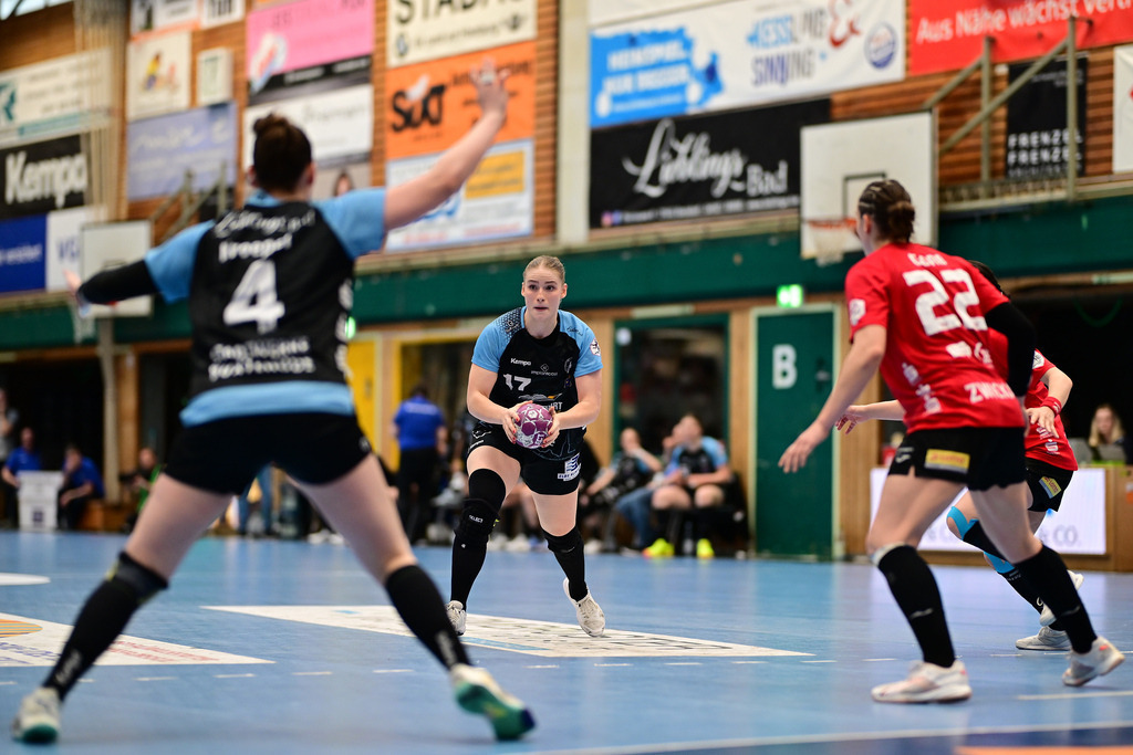 Handball I Frauen I Saison 2024-2025 I 1. HBF I Play-Down Halbfinale I Buxtehuder SV - BSV Sachsen Zwickau | Der Sportfotograf. - Realisiert mit Pictrs.com