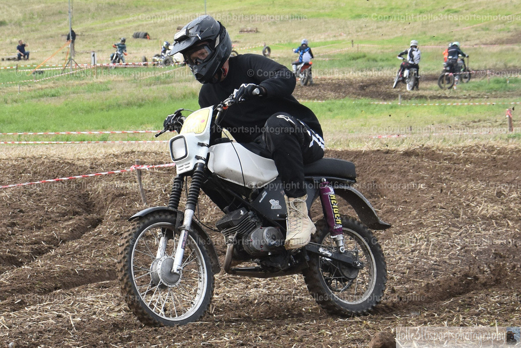 DSC_0239 (2) | Sportfotografie , Motorsport, Motoross, Reitsport, Mointainbike, Enduro,
Landschaft , Outdoor, Eventfotografie, Landschaft, Bilder online bestellen - Realisiert mit Pictrs.com