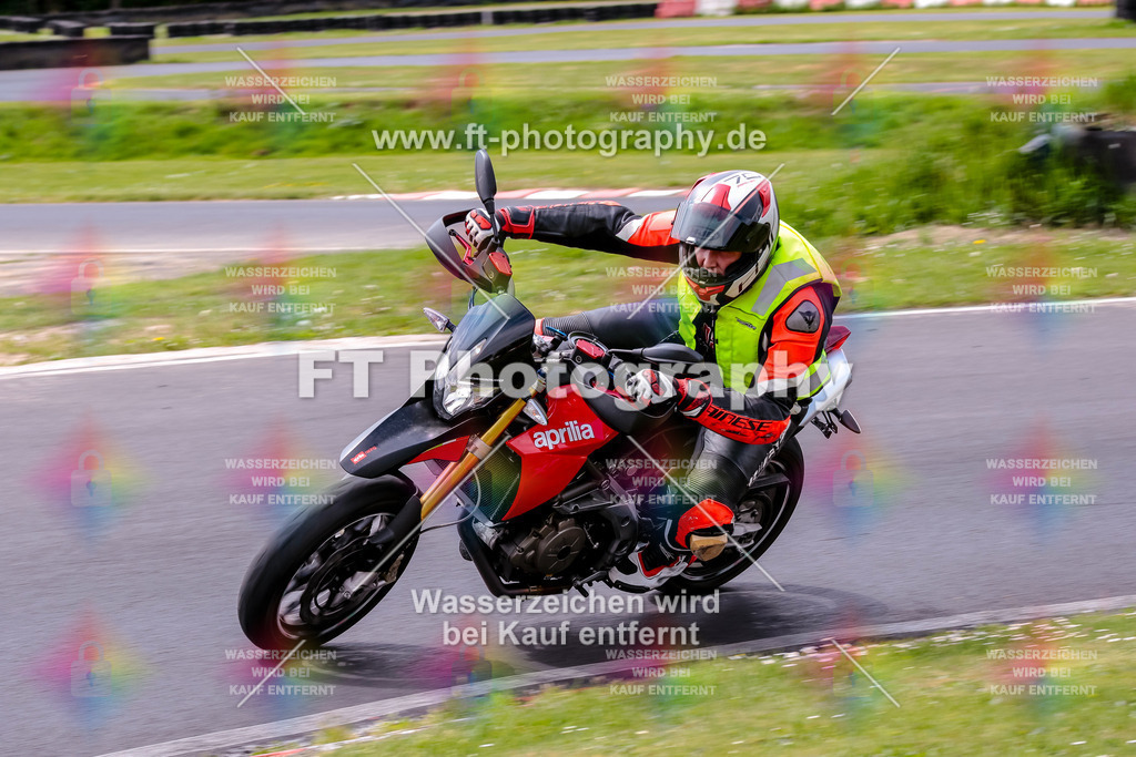 MotoTeamVBK-20946 | Hier findet Ihr Bilder von Touristenfahrten auf der Nürburgring Nordschleife oder von anderen Veranstaltungen die ich besucht habe. Viel Spass beim Durch Schauen 