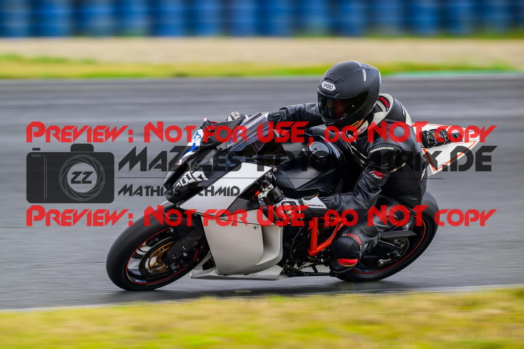 MaZZes_FotoMatrix_240724_6007705_9819 | BLAU