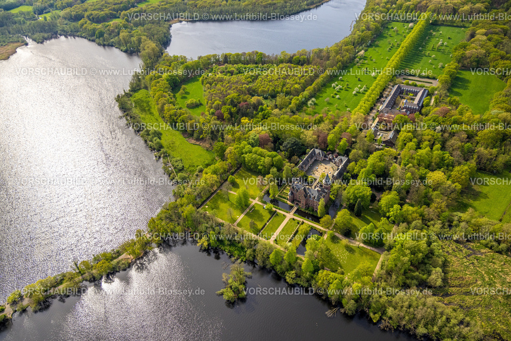 Nettetal240402892KrickenbeckerSeen | Luftbild, Schloss Krickenbeck an den Krickenbecker Seen, Naturschutzgebiet umgeben von Seen und Waldgebiet, Leuth, Nettetal, Niederrhein, Nordrhein-Westfalen, Deutschland