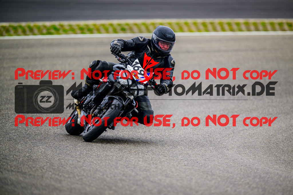 MaZZes_FotoMatrix_240910_6007705_4941 | GELB