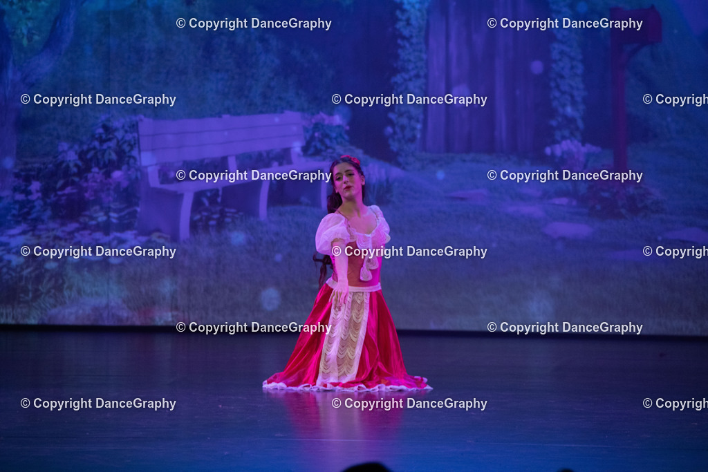 GPHY2108 | DanceGraphy - Realisiert mit Pictrs.com