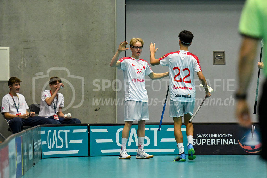 Switzerland U19 vs Finland U19 - 3. February 2024 | Switzerland U19 vs Finland U19
U19 Men International Matches in Switzerland
GoEasy Arena, Siggenthal Station
Switzerland forward #24 Julian Egli scores and celebrates with Switzerland forward #22 Matteo Gervasoni.
Credit: Markus Aeschimann | <a href="https://www.markus-aeschimann.ch">Sportfotografie Markus Aeschimann</a> | <a href="https://www.instagram.com/sportfotografie.aeschimann">@sportfotografie.aeschimann</a> - Realisiert mit Pictrs.com