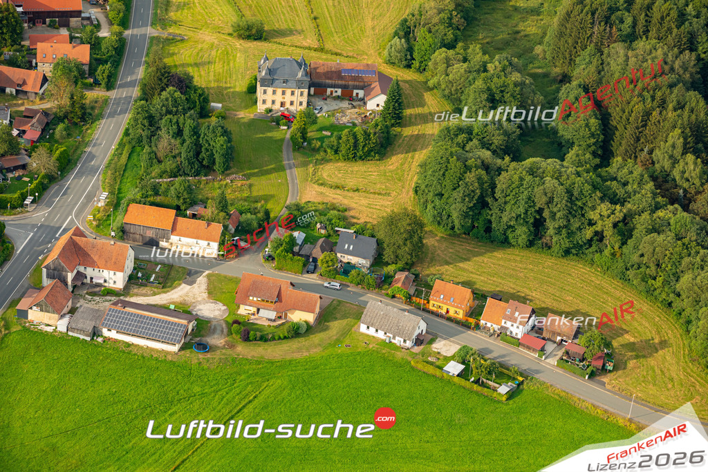 Das Luftbild zeigt : Truppach Mistelgau - Die Luftaufnahme wurde 2024 vom UL-Flugzeug aus erstellt ( keine Drohne ) - Hochauflösende Luftaufnahme - Für grossformatige Ausdrucke geeignet. Die Geschenkidee !Mit Lizenz und Bildrechte bestellbar