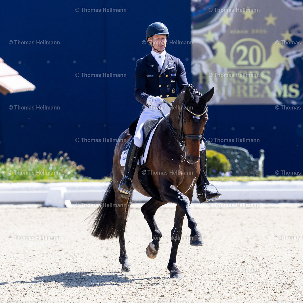 TH_311-KITTEL Patrik (SWE)_ J_ADORE DIOR H_36553 | Horses &amp; Dreams 2026 am 26.04.26 in Hagen a.T.W., Thomas Hellmann, 311KITTEL Patrik (SWE), J'ADORE DIOR H