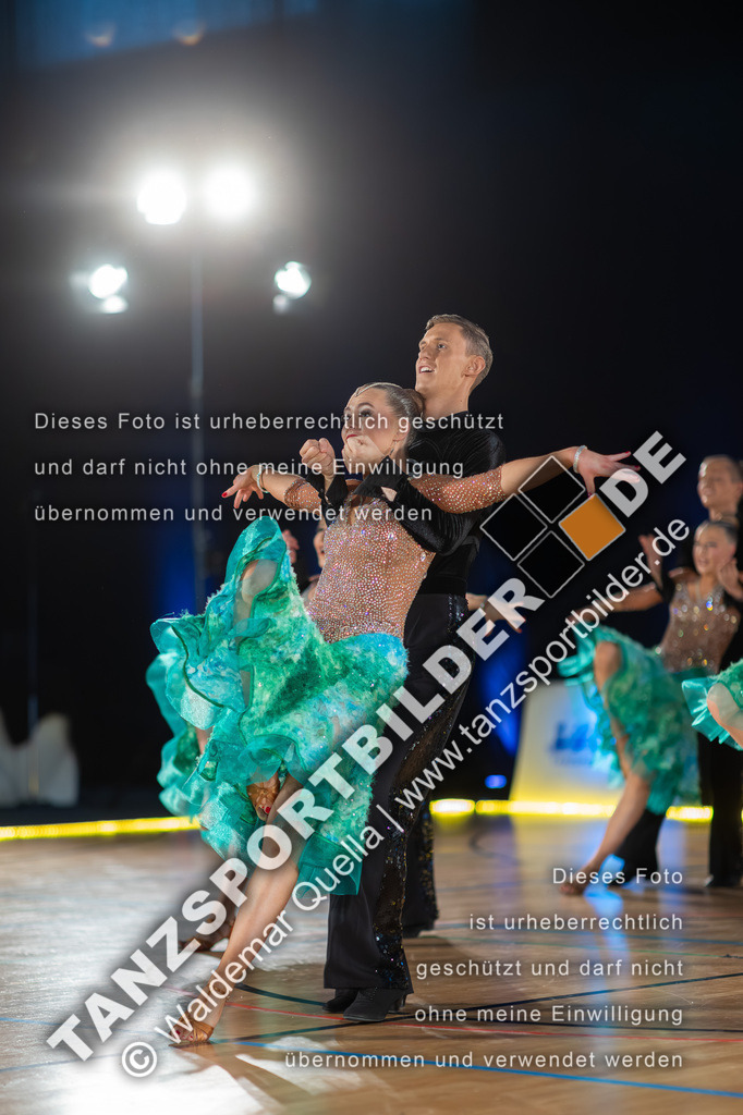 20260321-00348 | Hier finden Sie Tanz Bilder vom Latein und Standard Formationen tanzen. Sportbilder vom Tanzsport. Schöne Fotos und von Weltmeisterschaft, Europameisterschaft, Bundesliga, Regionalliga, Oberliga und Landesliga sowie von GOC Stuttgart, DanceComp, WM Bremen