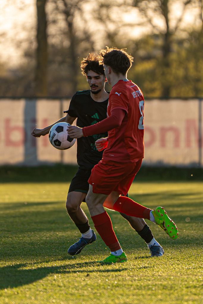 Fußball I A-Junioren I Saison 2025-2026 I VFL Oythe - SFN Vechta I 07564 | jns.sportfotos - Realisiert mit Pictrs.com