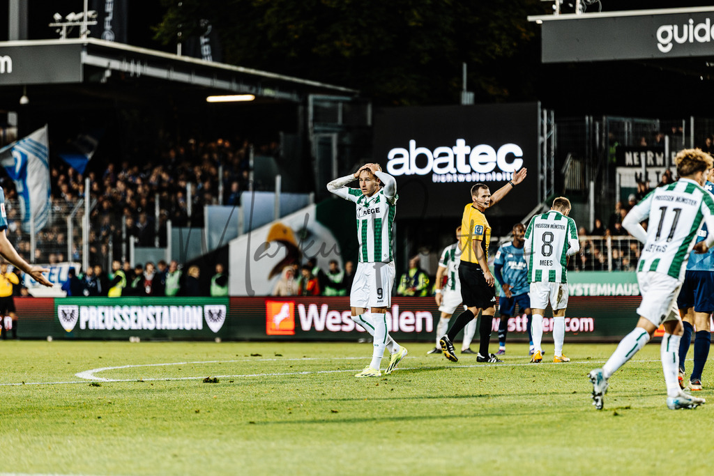 2. Bundesliga, Saison 2024/25, 7. Spieltag: SC Preußen Münster - FC Schalke 04 | Münster, 28.09.2024: 2. Bundesliga, 7. Spieltag, SC Preußen Münster gegen FC Schalke 04 im LVM-Preußenstadion in Münster. Foto: sportfotografie.ms | Markus Paletta - Realisiert mit Pictrs.com