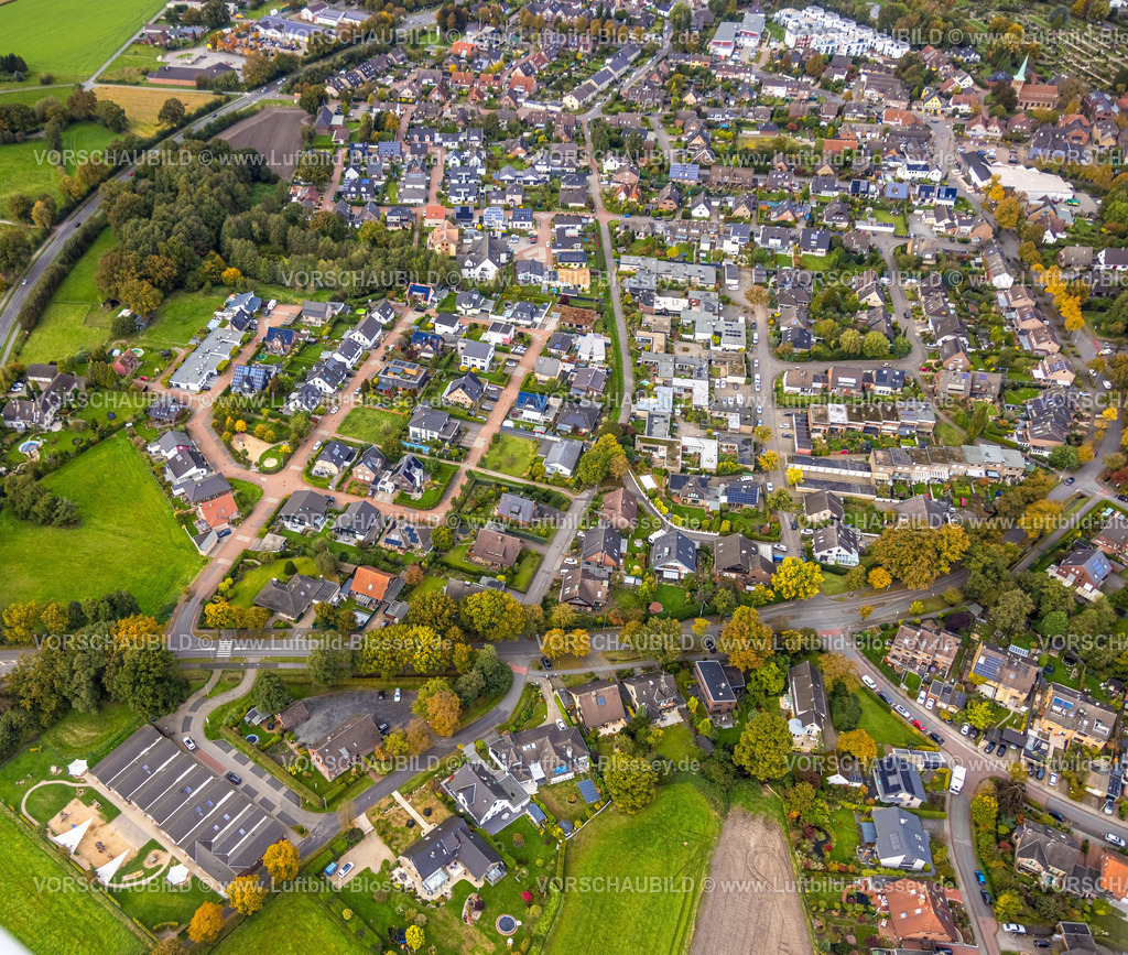Huenxe241009725 | Luftbild, City Ortsansicht Wohngebiet rund um den Stallbergweg, Hünxe, Niederrhein, Nordrhein-Westfalen, Deutschland