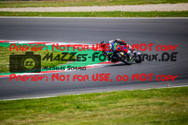 MaZZes_FotoMatrix_220508_93654 | Fotograf Mathias Schmid
Sportfotograf,
Eventfotograf,
Hochzeitsfotograf,
Portraitfotograf