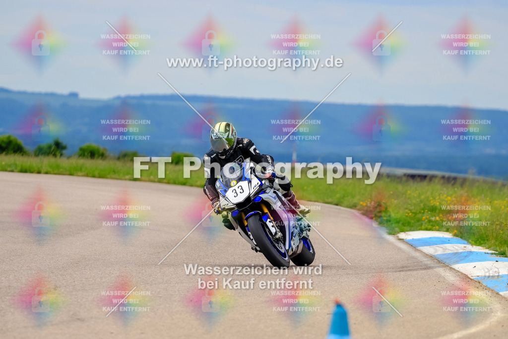 MotoTeam-2439 | Hier findet Ihr Bilder von Touristenfahrten auf der Nürburgring Nordschleife oder von anderen Veranstaltungen die ich besucht habe. Viel Spass beim Durch Schauen 