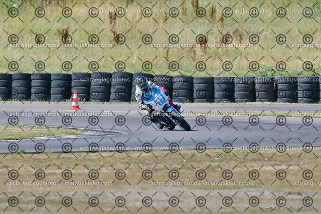 26bc03-0424 | markuskiefer.com - Realisiert mit Pictrs.com