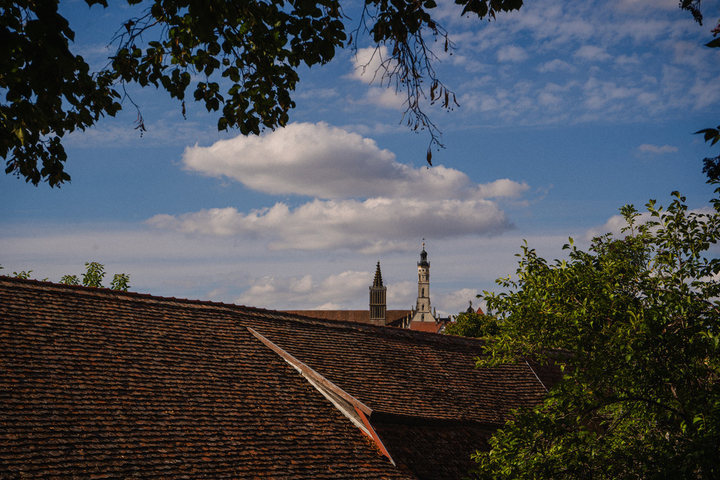 DSC03954 | Rothenburg ob der Tauber. Nur hier gibt es Exklusive und passend zur Jahreszeit Ihr Wandbild, T-Shirt, Tasse und alles was das Rothenburg Herz begehrt. - Realisiert mit Pictrs.com