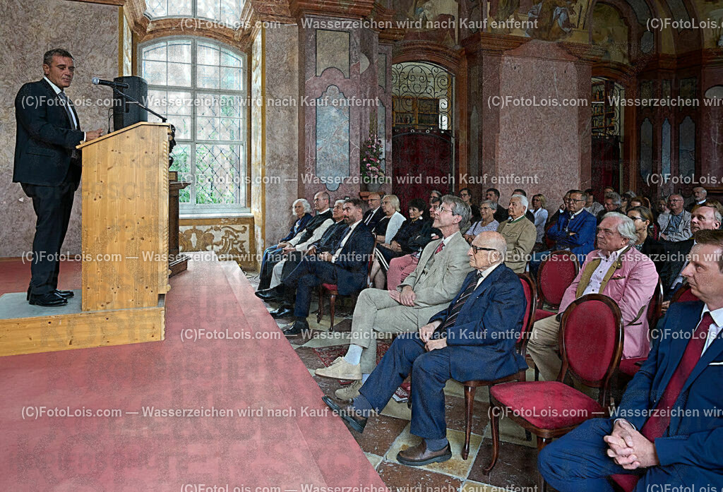 ALP0262_XXXIX_Chopin-Festival_Eroeffnung_Erber Anton | (C)FotoLois.com, Alois Spandl, XXXIX. internationales CHOPIN-Festival in der Kartause Gaming, Eröffnung des Festivals mit Einmarsch der Goldhaubengruppe Lackenhof mit der Musikkapelle Gaming sowie den Ehrengästen und Eröffnungsansprachen in der Barockbibliothek, Fr 4. August 2023.