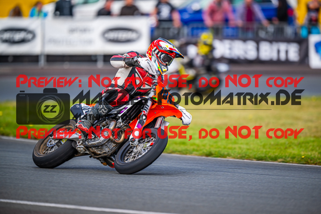 MaZZes_FotoMatrix_231001_5673 | UE40