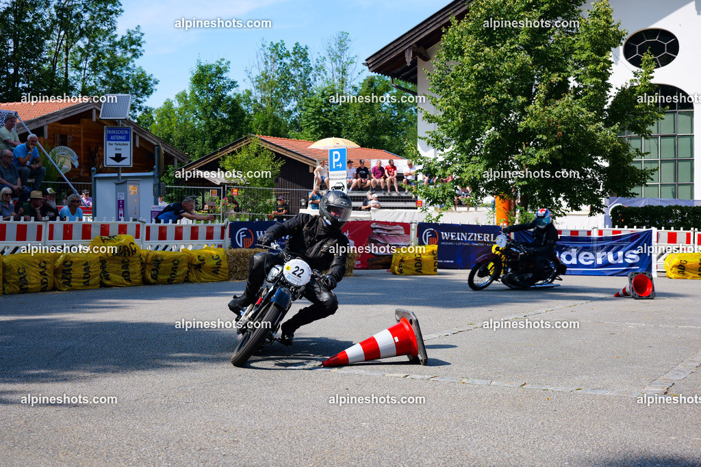 P1014877 | Erleben Sie atemberaubende, hochqualitative Fotos Ihrer Fahrt entlang der malerischen Alpenstraßen. Besuchen Sie alpineshots.com, um professionelle Aufnahmen Ihrer unvergesslichen Reise zu finden und zu kaufen - Realisiert mit Pictrs.com