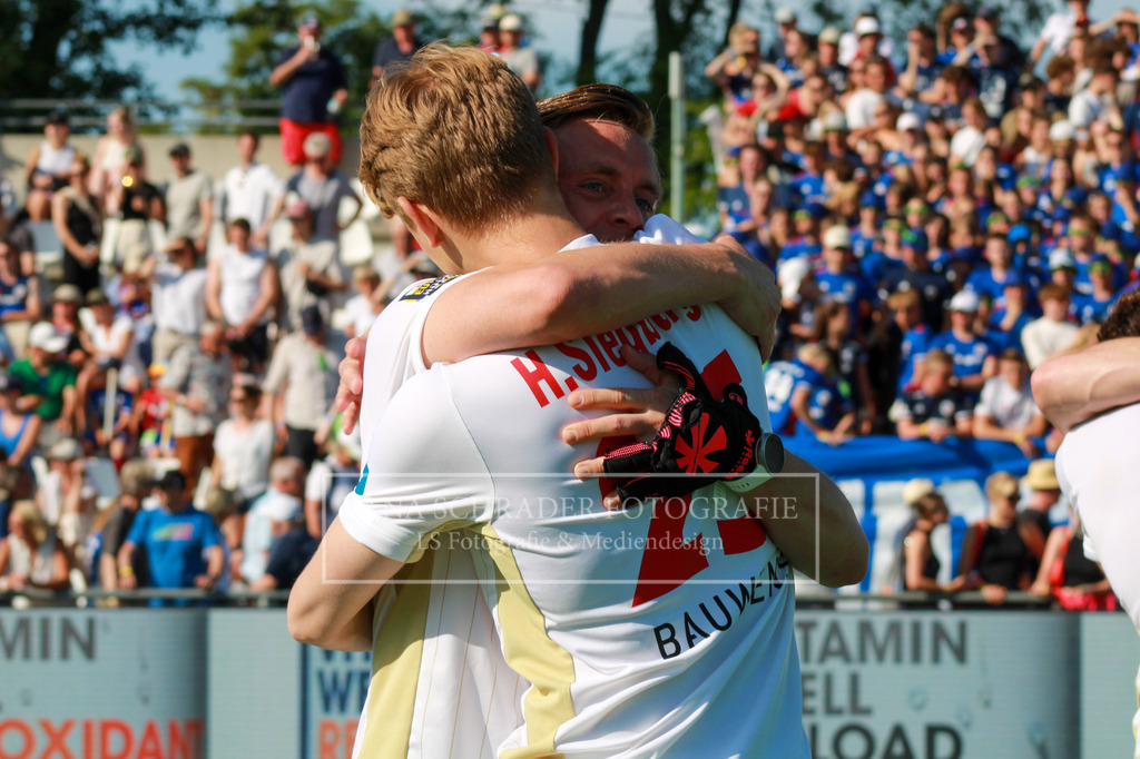 DM23 Finale Herren Mannheimer HC -  Rot-Weiß Köln 04.06.23-310 | lanaschraderfotografie - Realisiert mit Pictrs.com