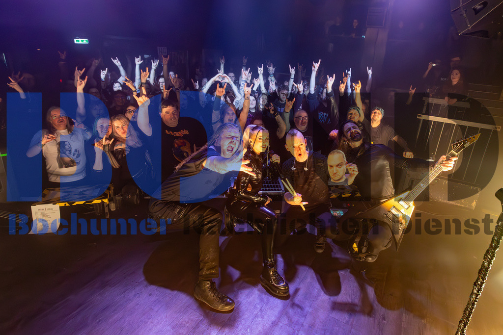 SES_ENEINS20250227-65 | bond - Realisiert mit Pictrs.com