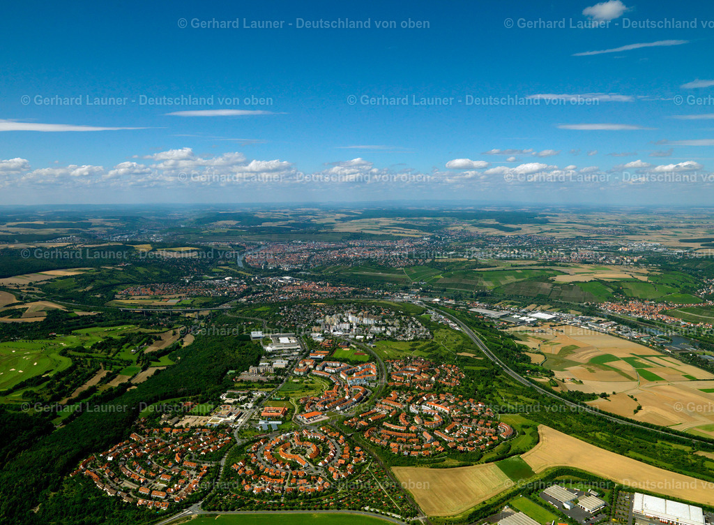 2737322 | Blick über den Heuchelhof und Würzburg von Süd nach Nord
