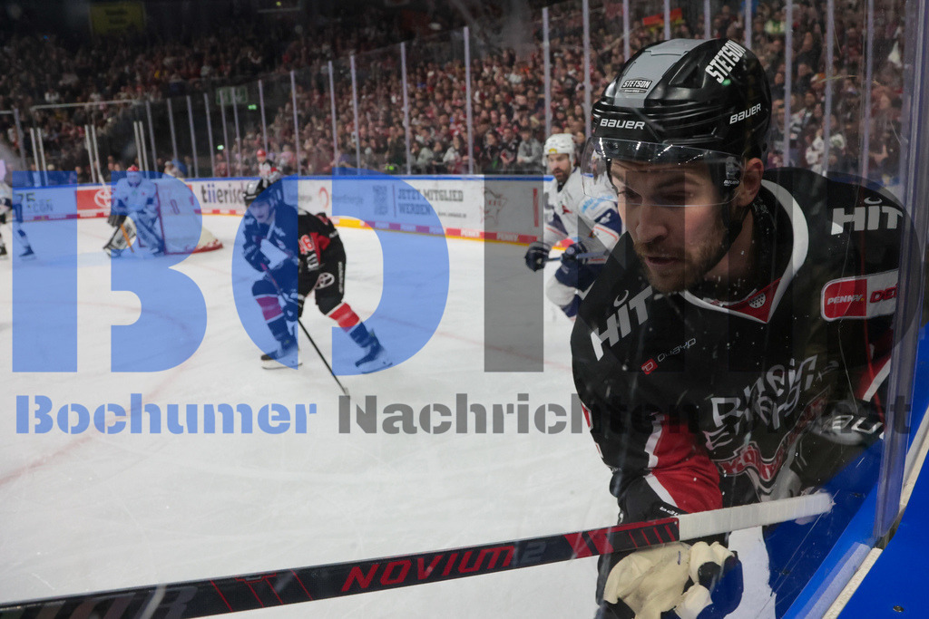 SES_KOLISE20250119-17 | bond - Realisiert mit Pictrs.com